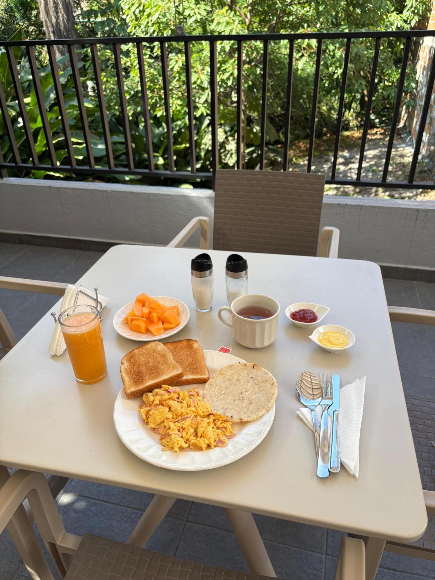 מדיין Vita Hotel Boutique מראה חיצוני תמונה